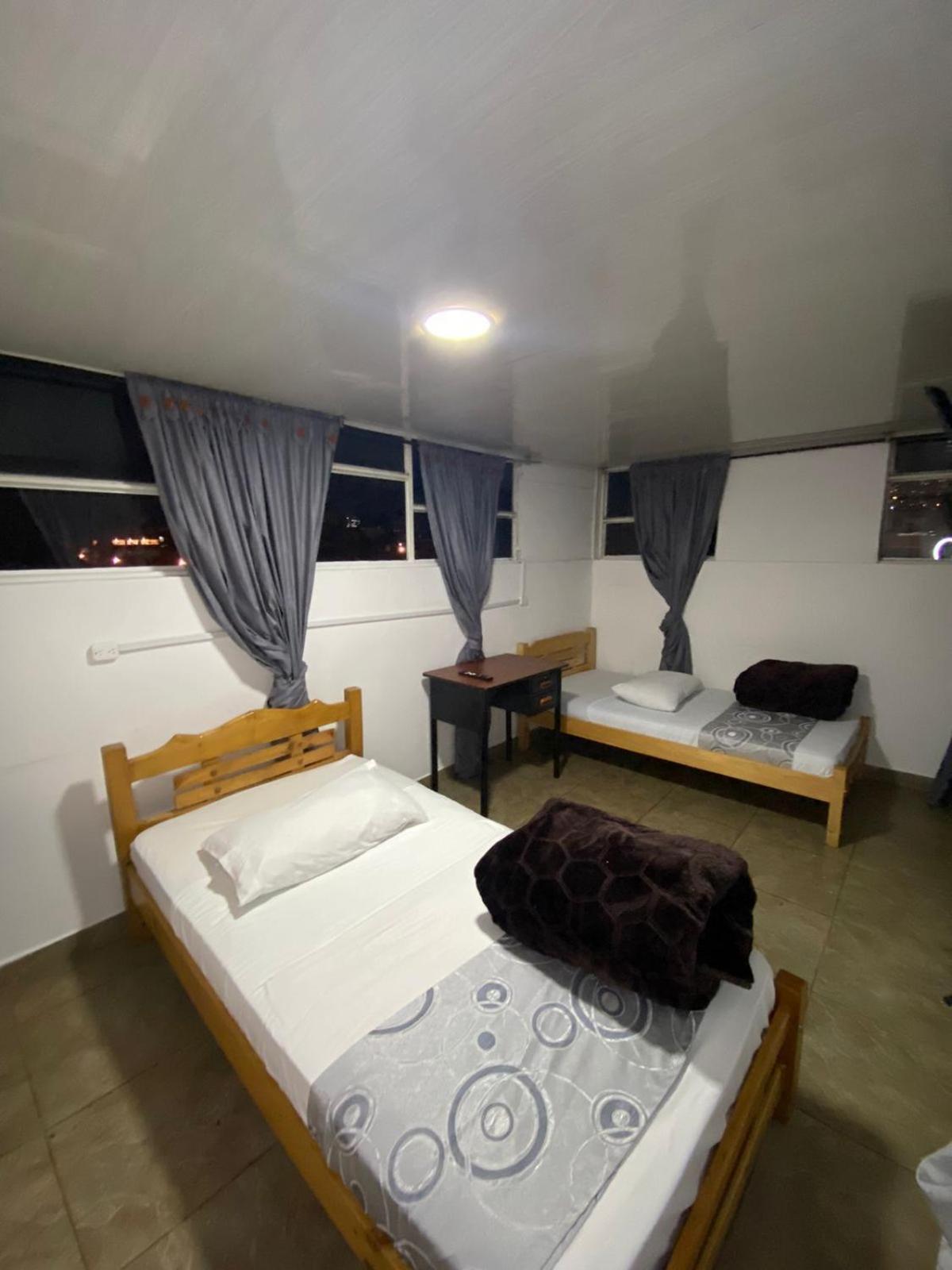 Hostal Casa Primavera - Bogota — Photos 1